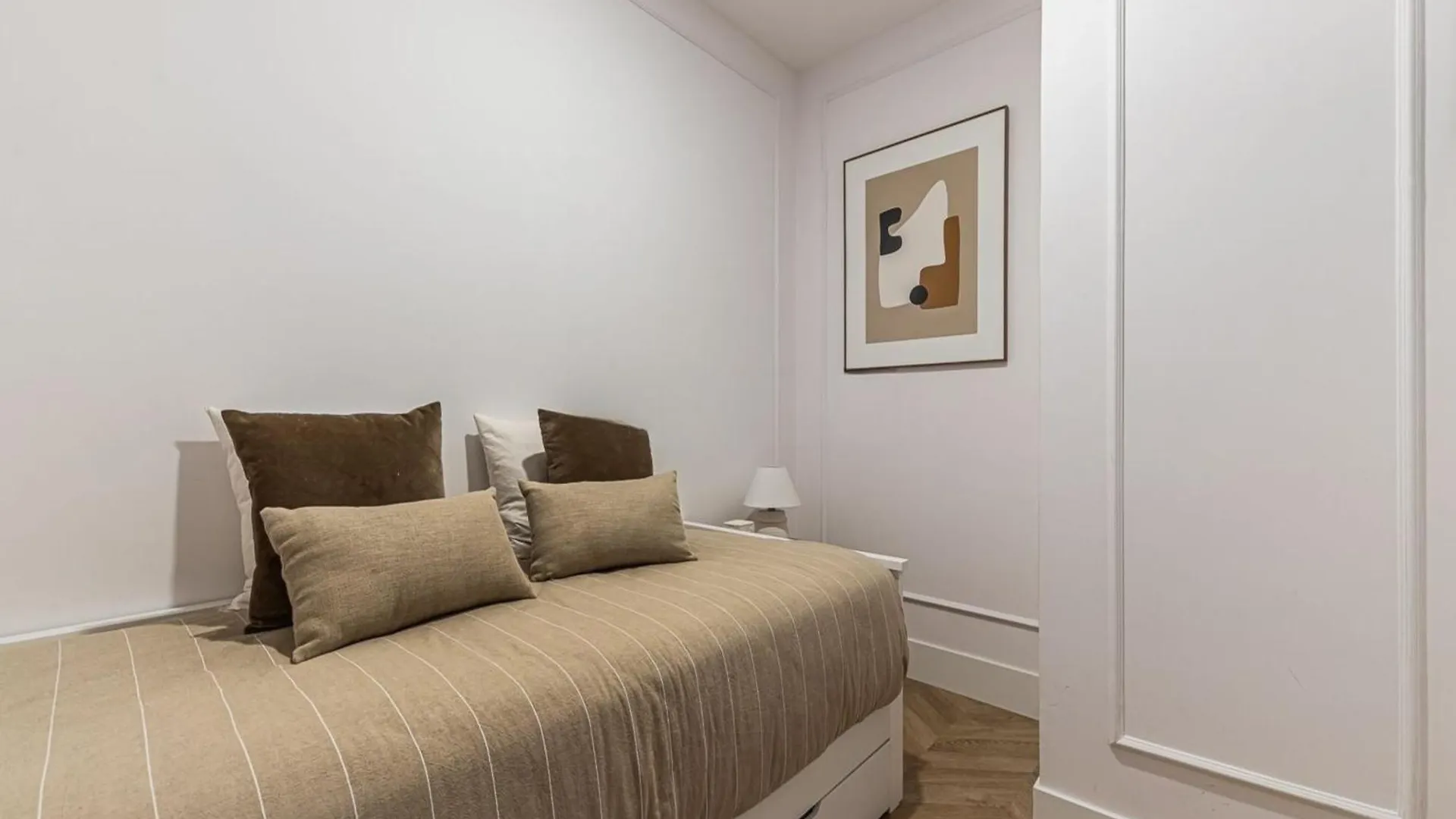 Exclusive Aristocrat Style Apartment Rome