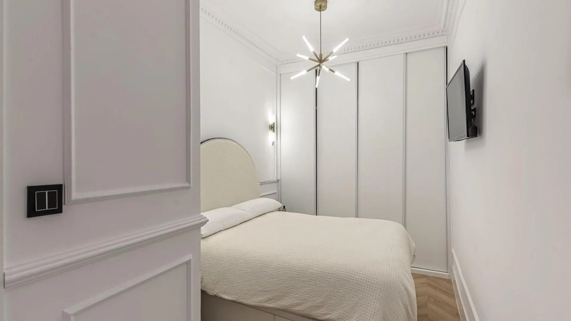 Exclusive Aristocrat Style Apartment Rome