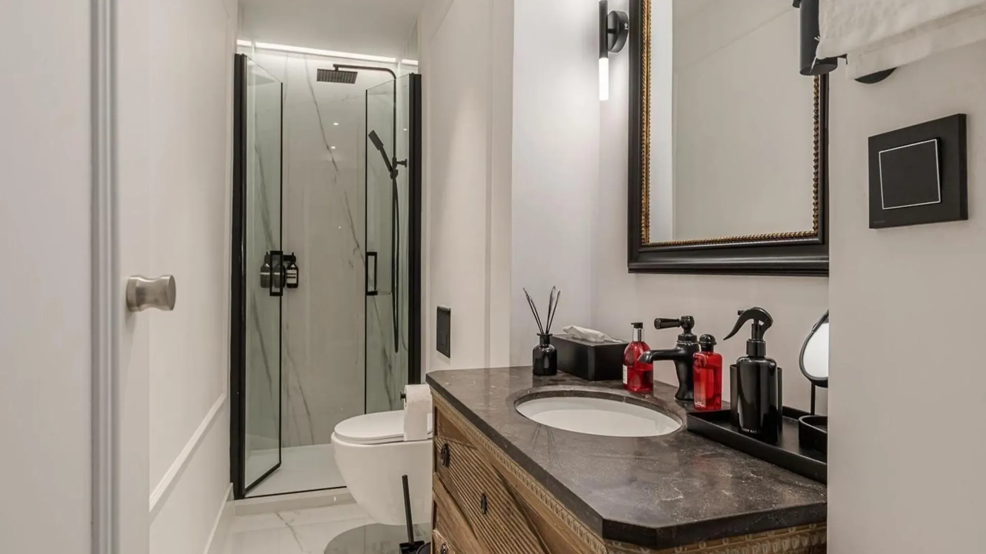 Exclusive Aristocrat Style Apartment Rome 0*,  Italy